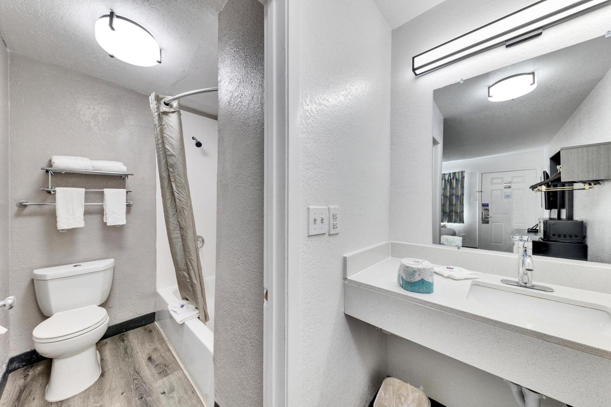 Motel 6-Austin, Tx - Airport - South Ngoại thất bức ảnh
