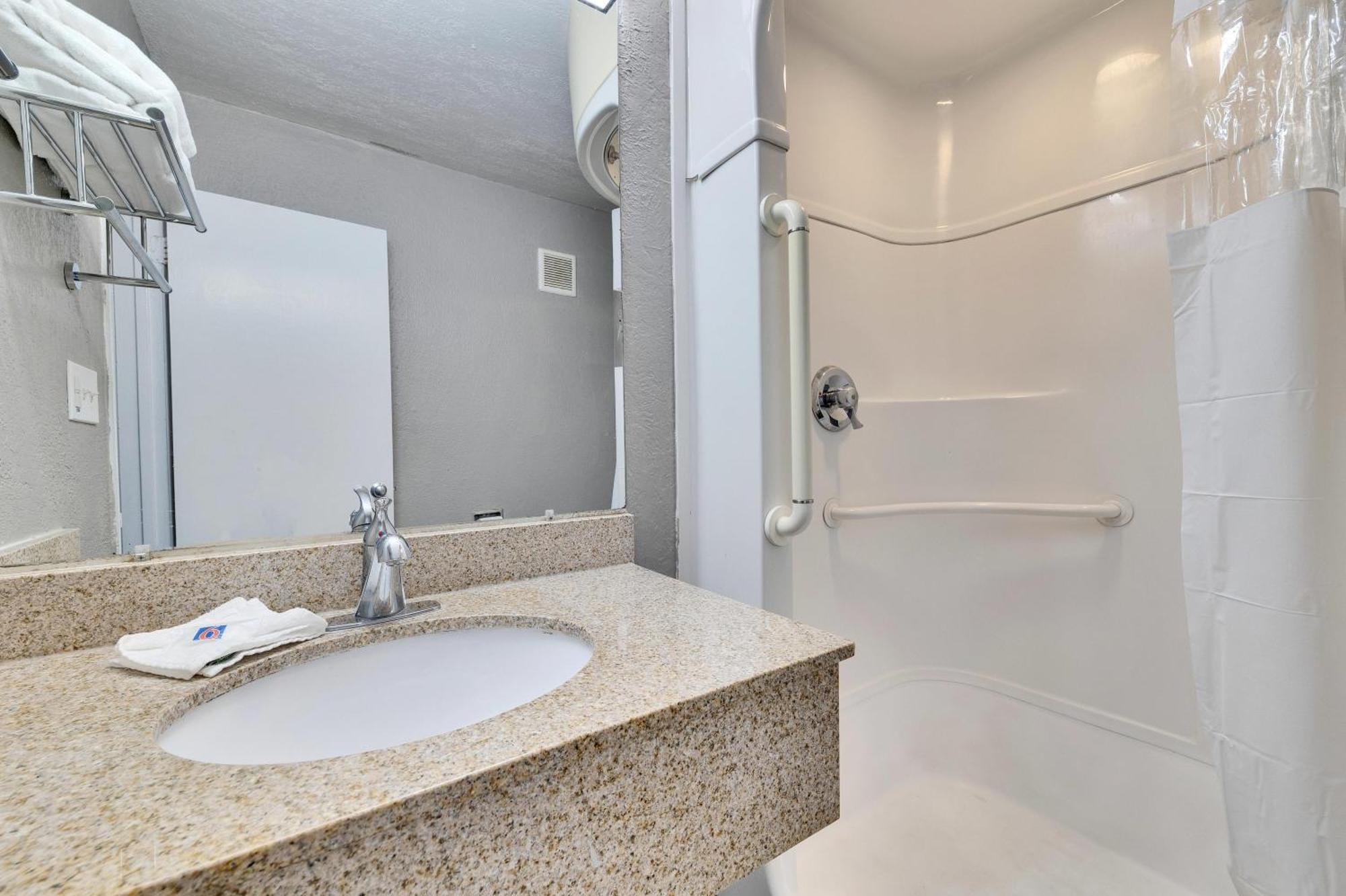 Motel 6-Austin, Tx - Airport - South Ngoại thất bức ảnh