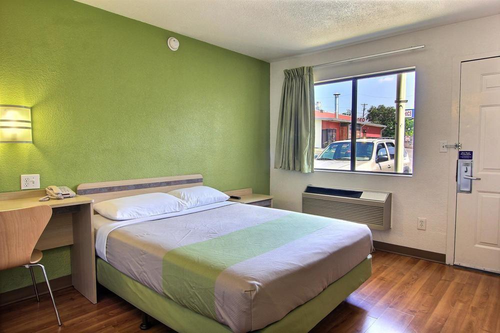 Motel 6-Austin, Tx - Airport - South Ngoại thất bức ảnh