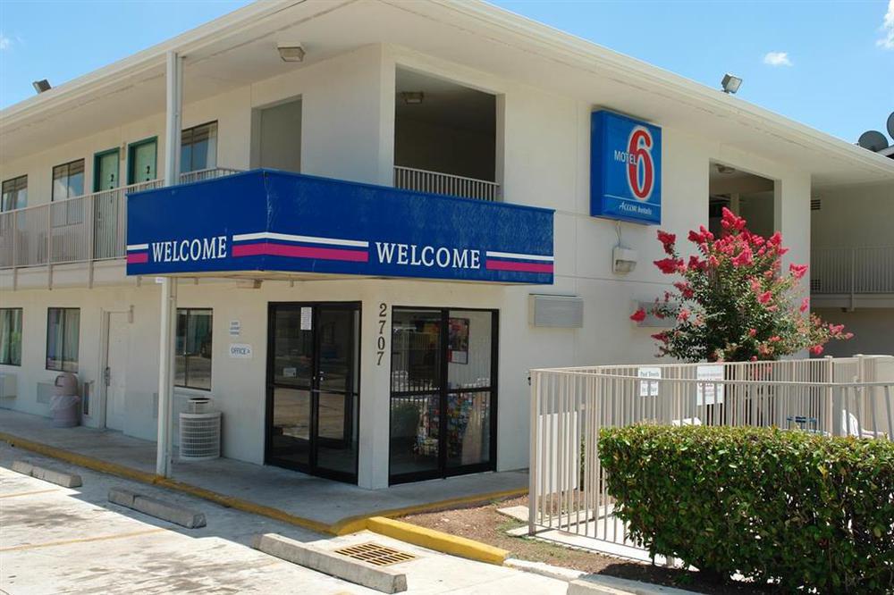 Motel 6-Austin, Tx - Airport - South Ngoại thất bức ảnh